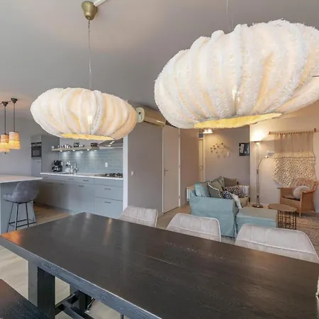 Apartment Beachside At Foot Of Dunes