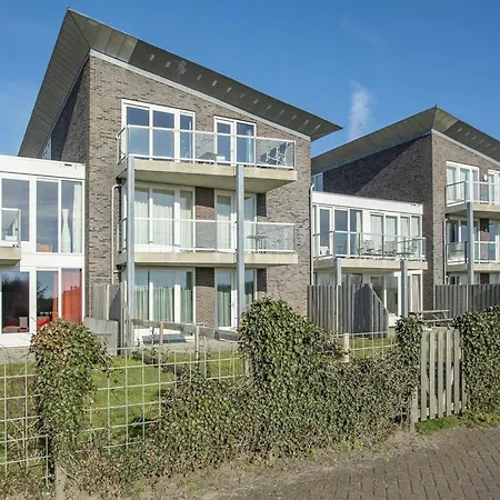 Apartment Beachside At Foot Of Dunes *
